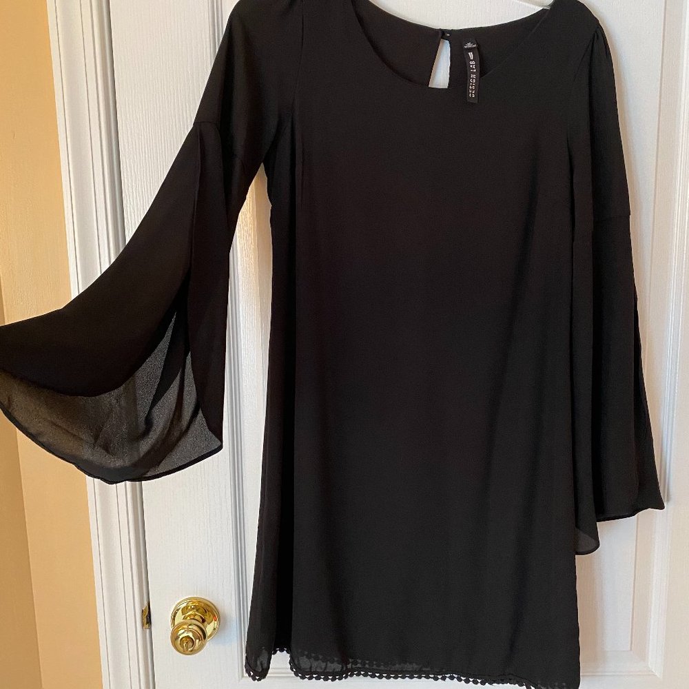 Design Lab Black Bell Sleeve Dress (S)